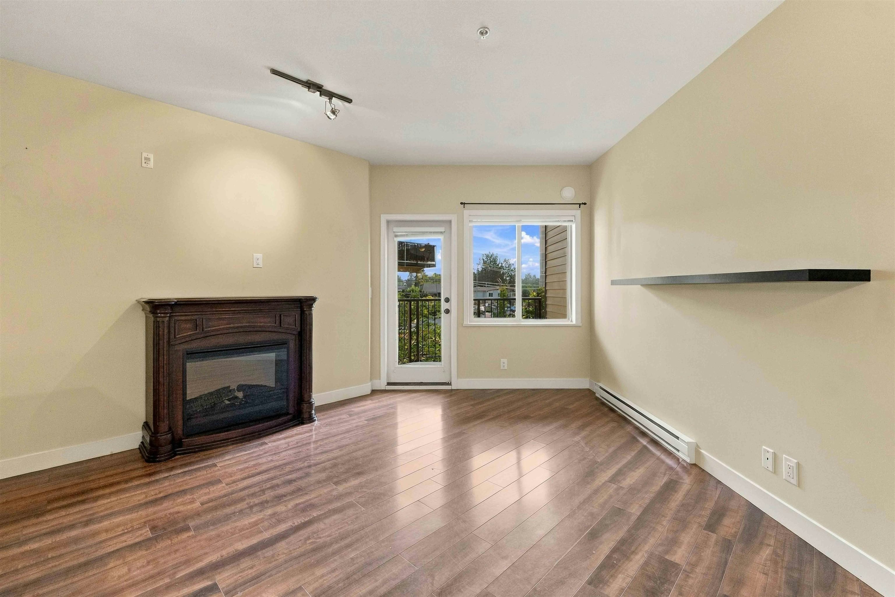 216-11935 Burnett Street, Maple Ridge, BC, V2X 9A9 - 12