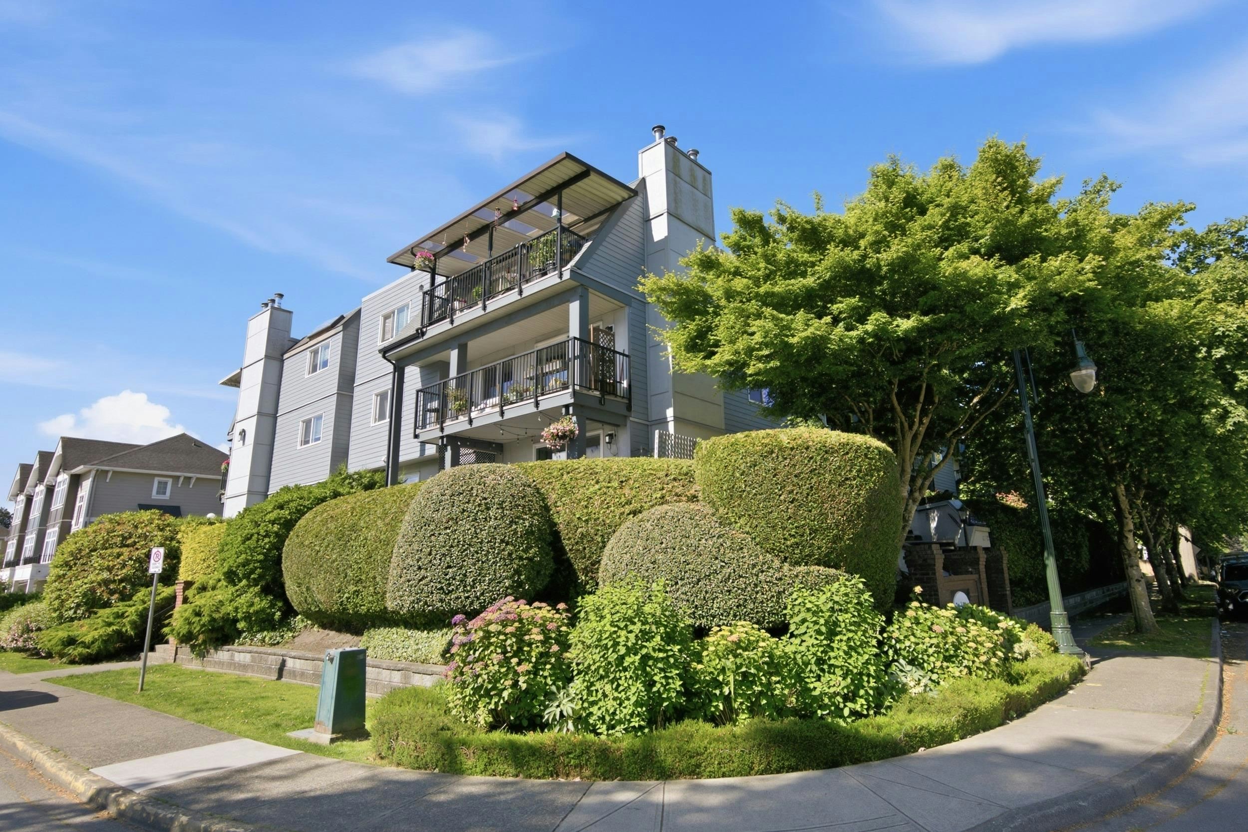 306-4926 48 Avenue, Delta, BC, V4K 1V3