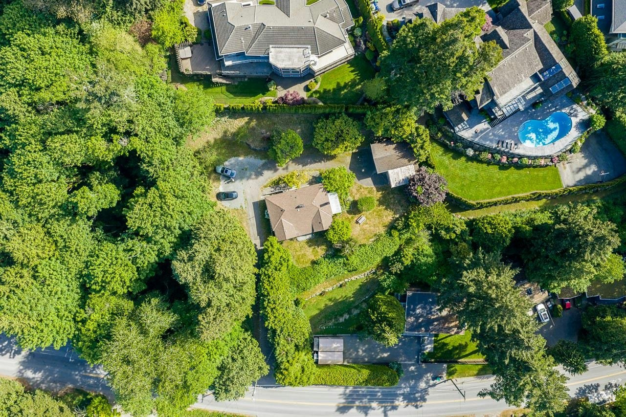 12520 Crescent Road, Surrey, BC, V4A 2V3 - 12