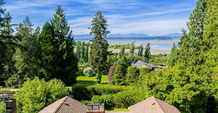 12520 Crescent Road, Surrey, BC, V4A 2V3