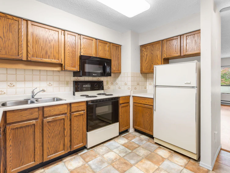13-32959 George Ferguson Way, Abbotsford, BC, V2S 4N3 - 8