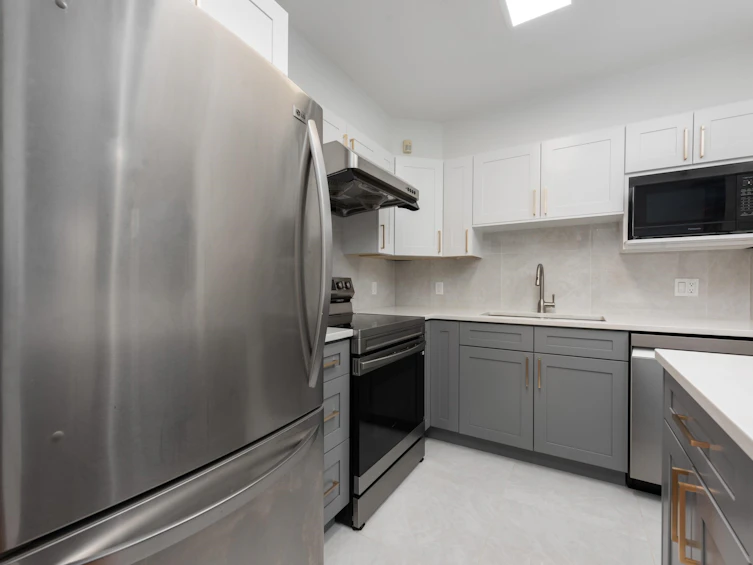 15-3428 Adanac Street, Vancouver, BC, V5K 5H5 - 5