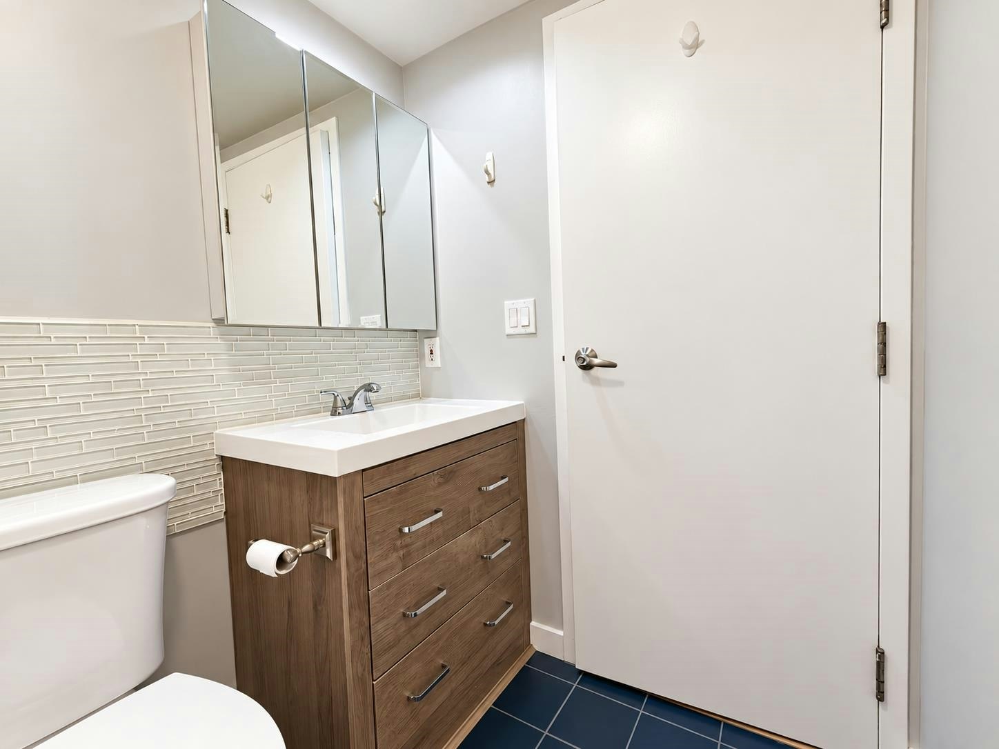 903-933 Seymour Street, Vancouver, BC, V6B 6L6 - 7