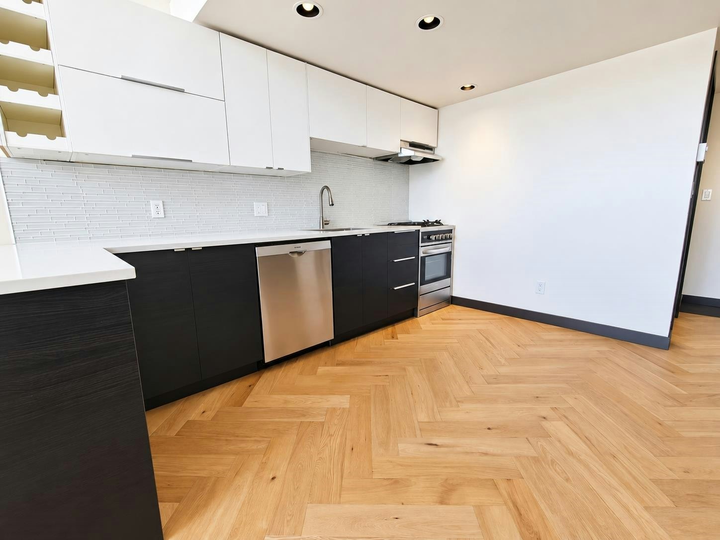 903-933 Seymour Street, Vancouver, BC, V6B 6L6 - 11