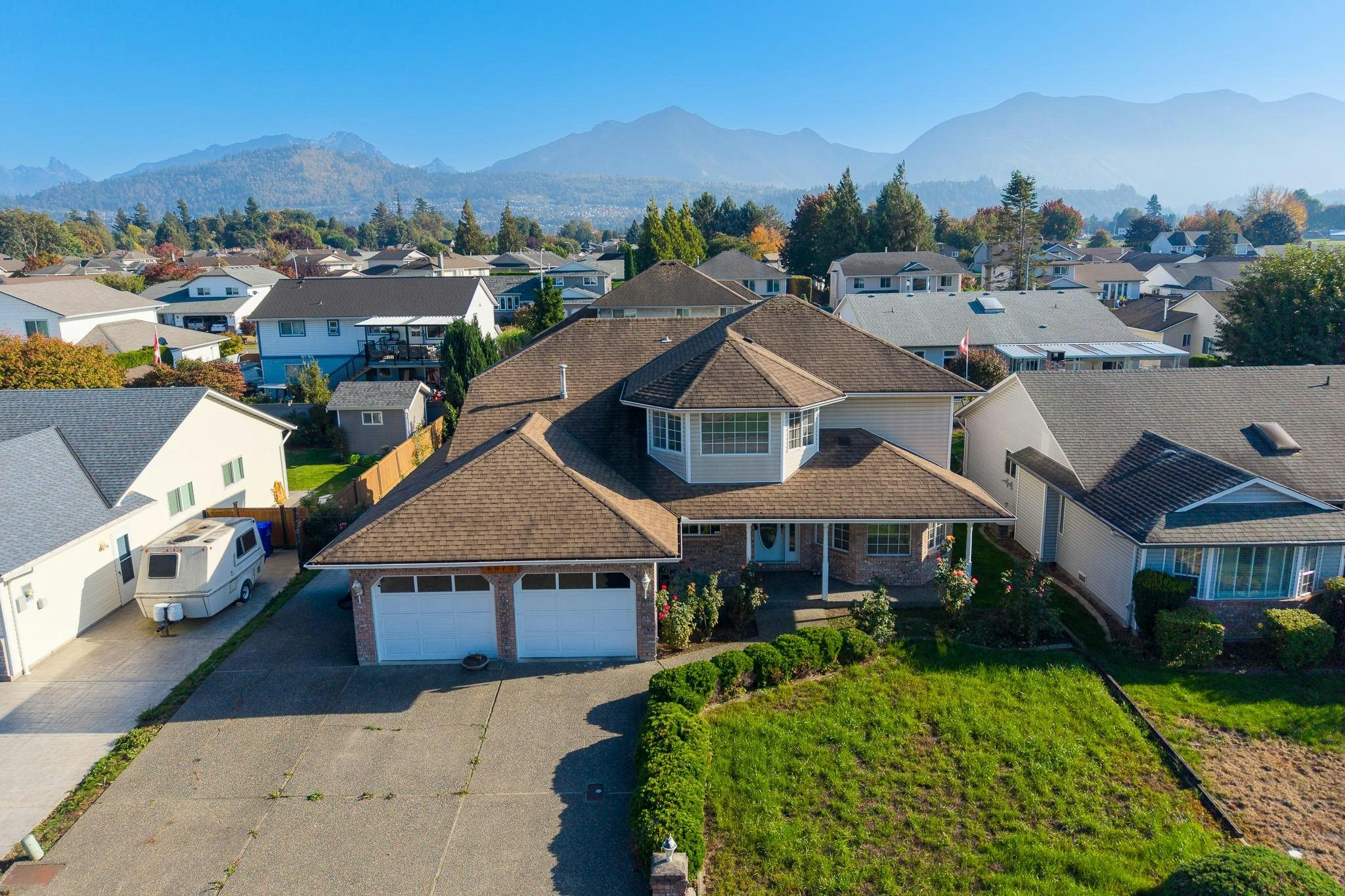6973 Coach Lamp Drive, Chilliwack, BC, V2R 2Y7