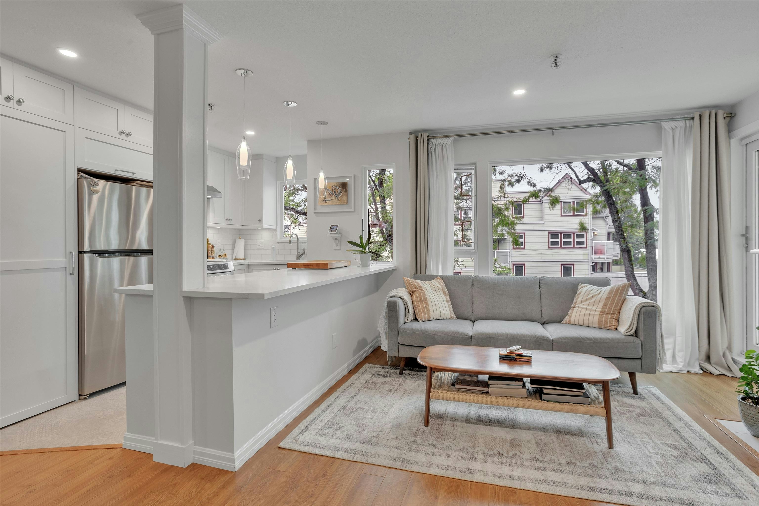315-2020 W 8th Avenue, Vancouver, BC, V6J 1W5