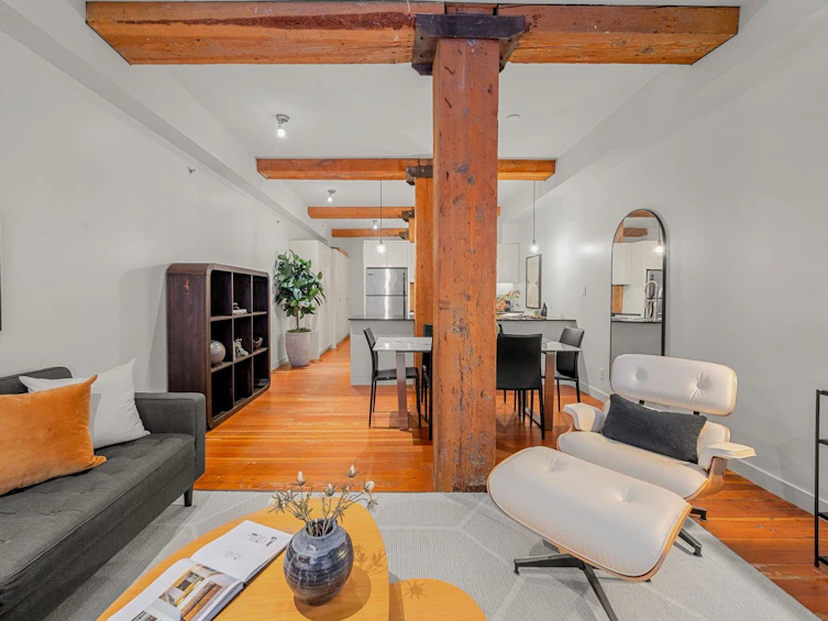 204-310 Water Street, Vancouver, BC, V6B 1B6 - 2