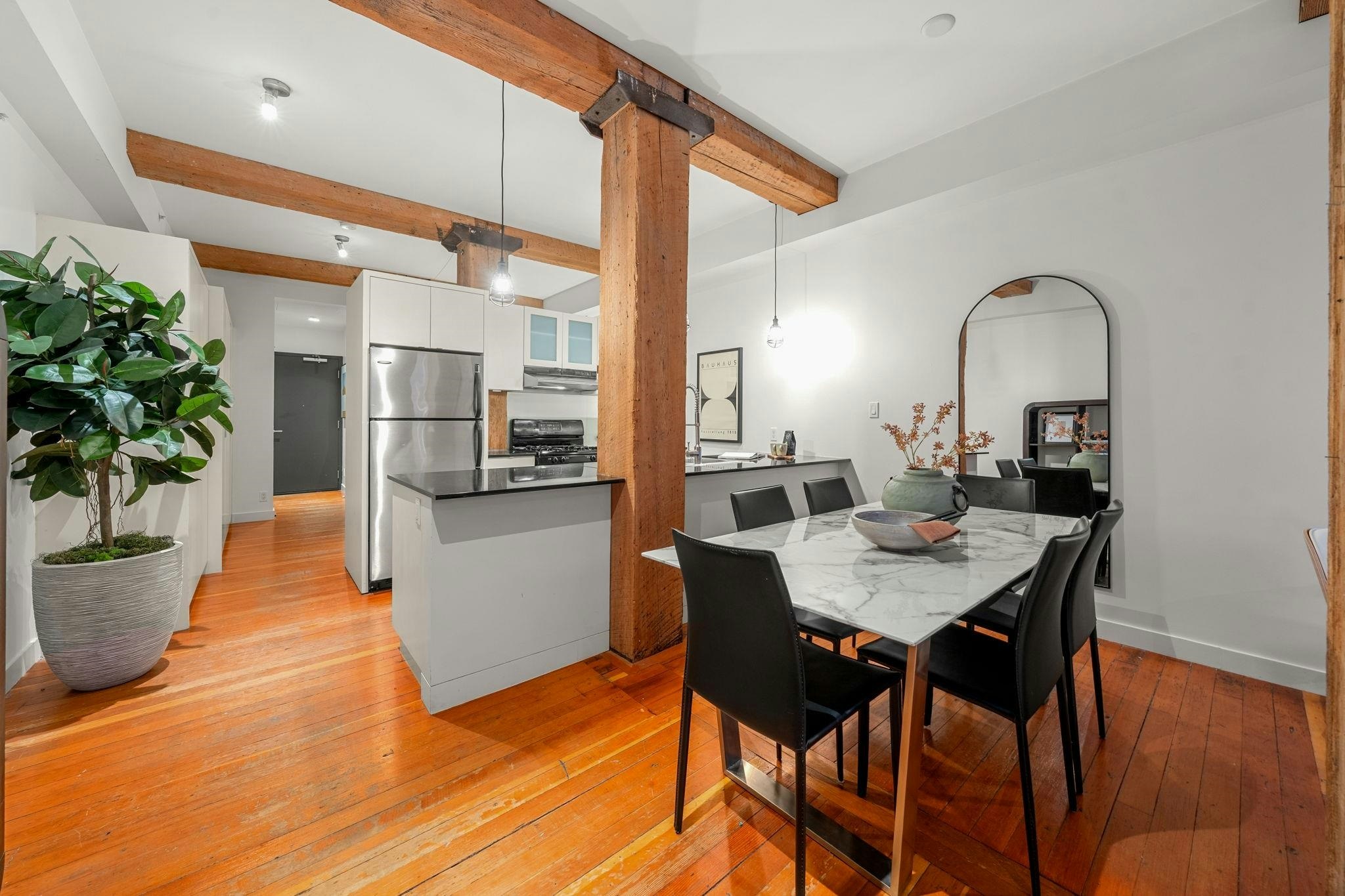 204-310 Water Street, Vancouver, BC, V6B 1B6