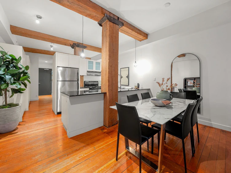 204-310 Water Street, Vancouver, BC, V6B 1B6