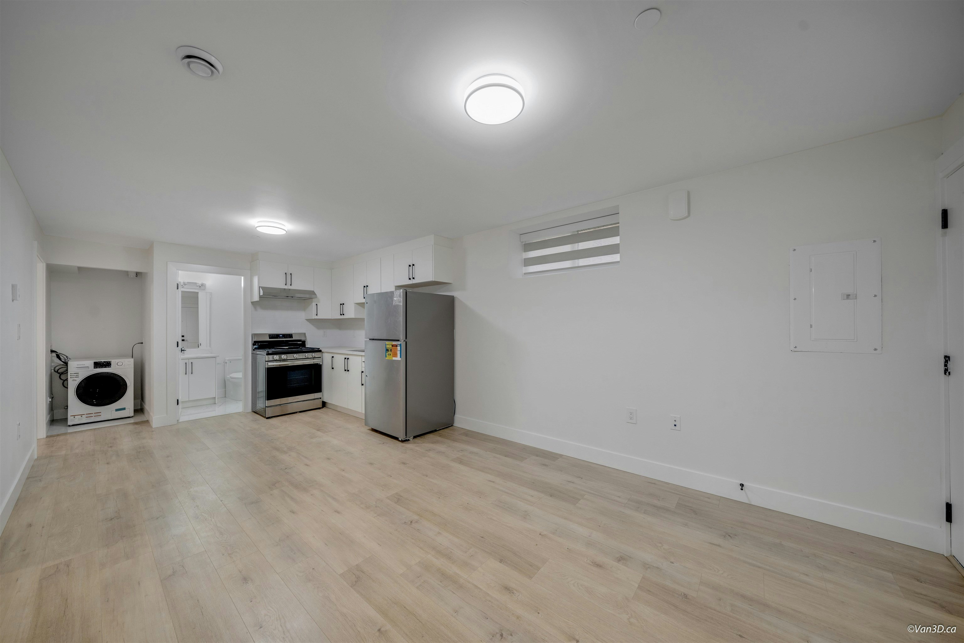 2995 E 17th Avenue, Vancouver, BC, V5M 2N4 - 15