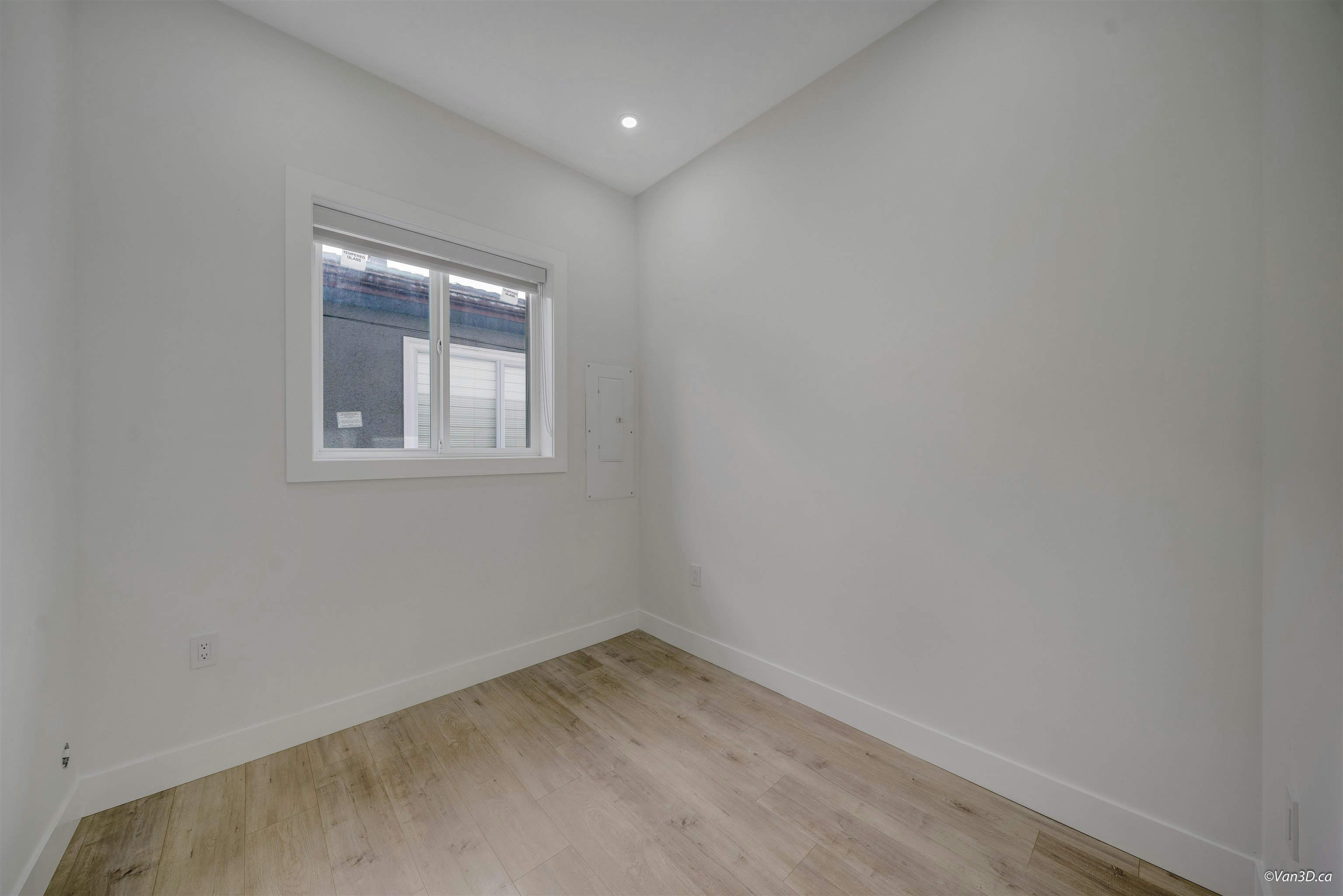 2995 E 17th Avenue, Vancouver, BC, V5M 2N4 - 7