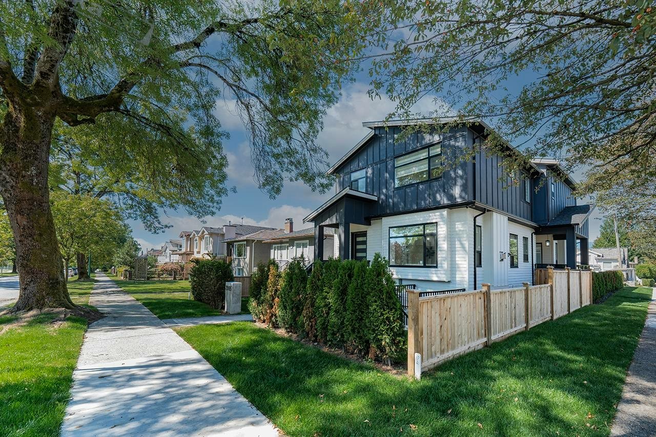 2995 E 17th Avenue, Vancouver, BC, V5M 2N4