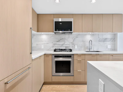 1506-8189 Cambie Street - 3