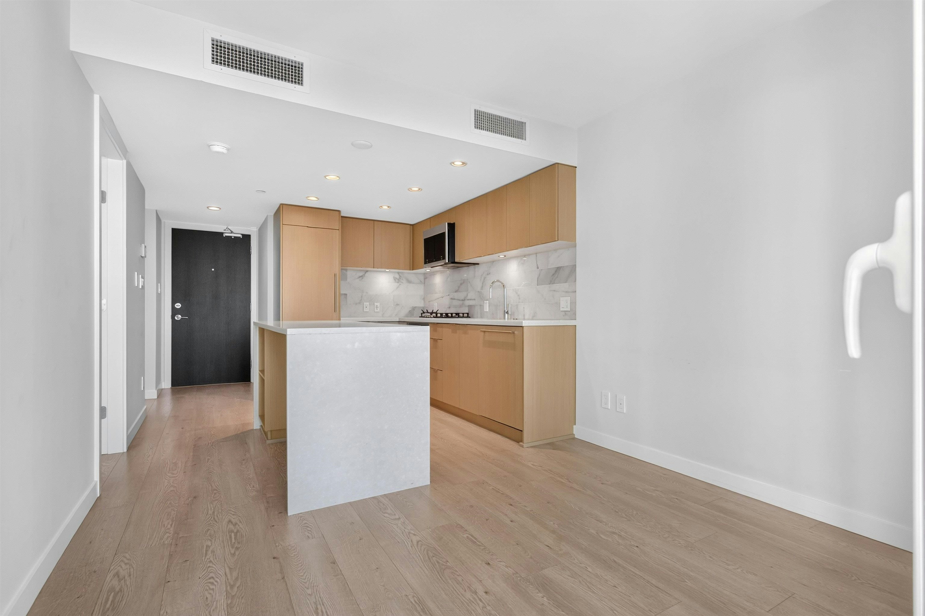 1506-8189 Cambie Street - 5