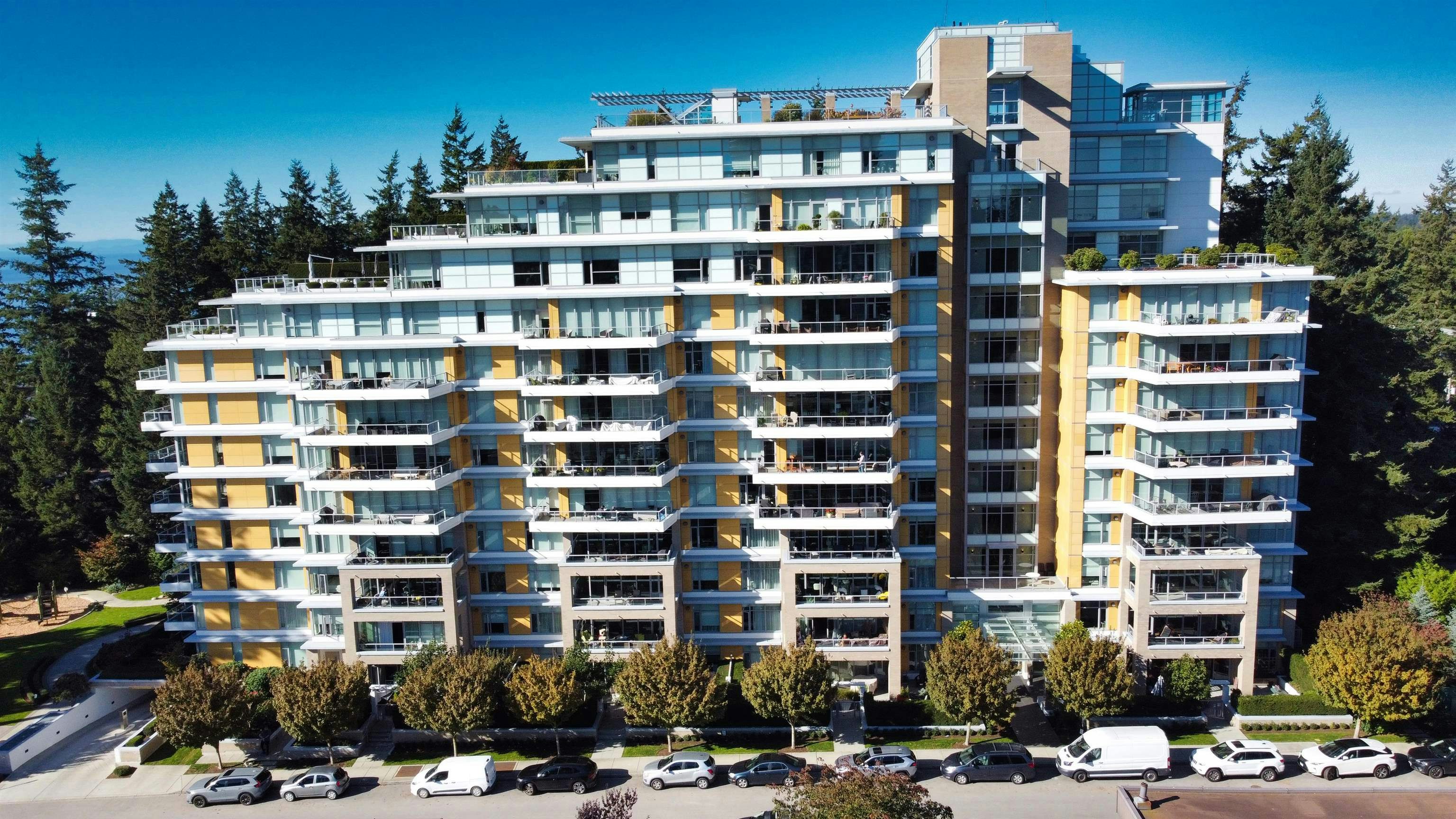 206-1501 Vidal Street, Surrey, BC, V4B 0B5