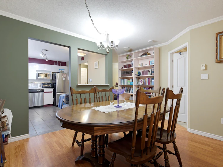 208-33280 E Bourquin Crescent, Abbotsford, BC, V2S 7K2 - 16