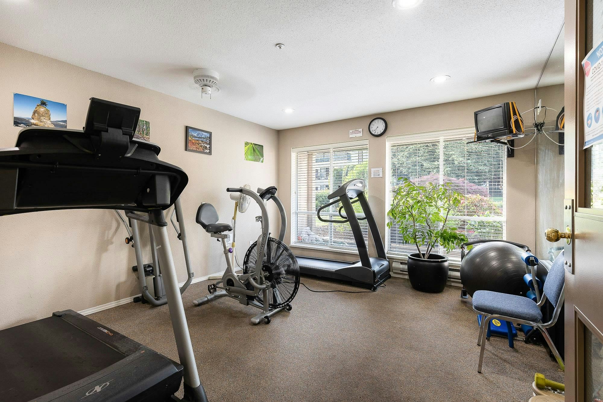 208-33280 E Bourquin Crescent, Abbotsford, BC, V2S 7K2 - 31