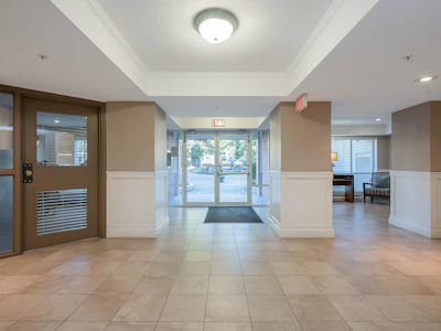 208-33280 E Bourquin Crescent - 4