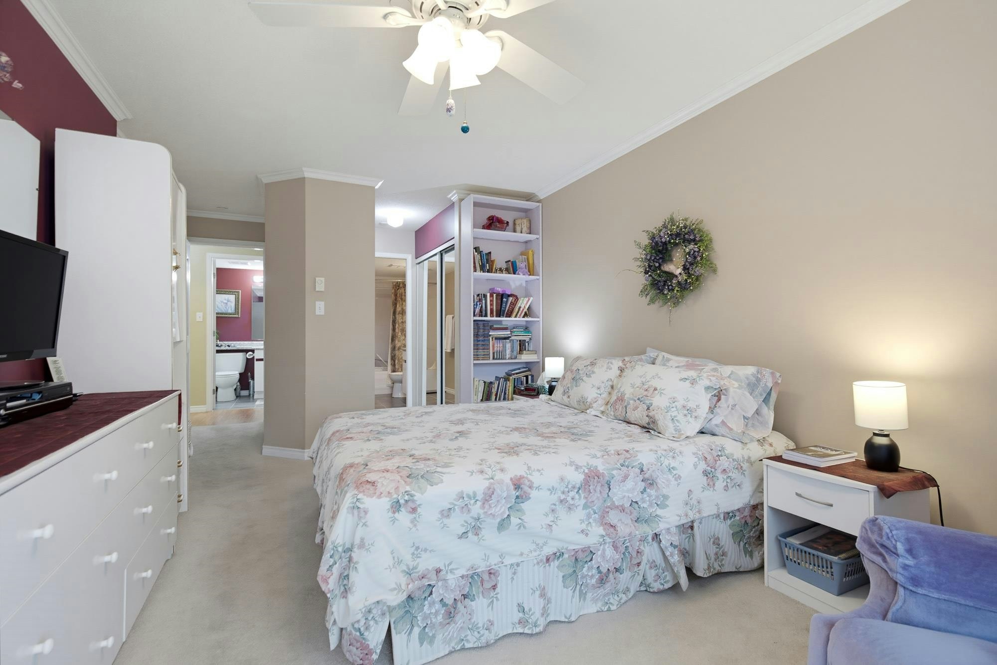 208-33280 E Bourquin Crescent, Abbotsford, BC, V2S 7K2 - 24