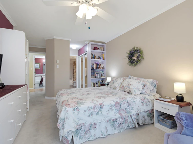 208-33280 E Bourquin Crescent, Abbotsford, BC, V2S 7K2 - 24