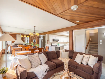 15-2400 Cavendish Way - 3