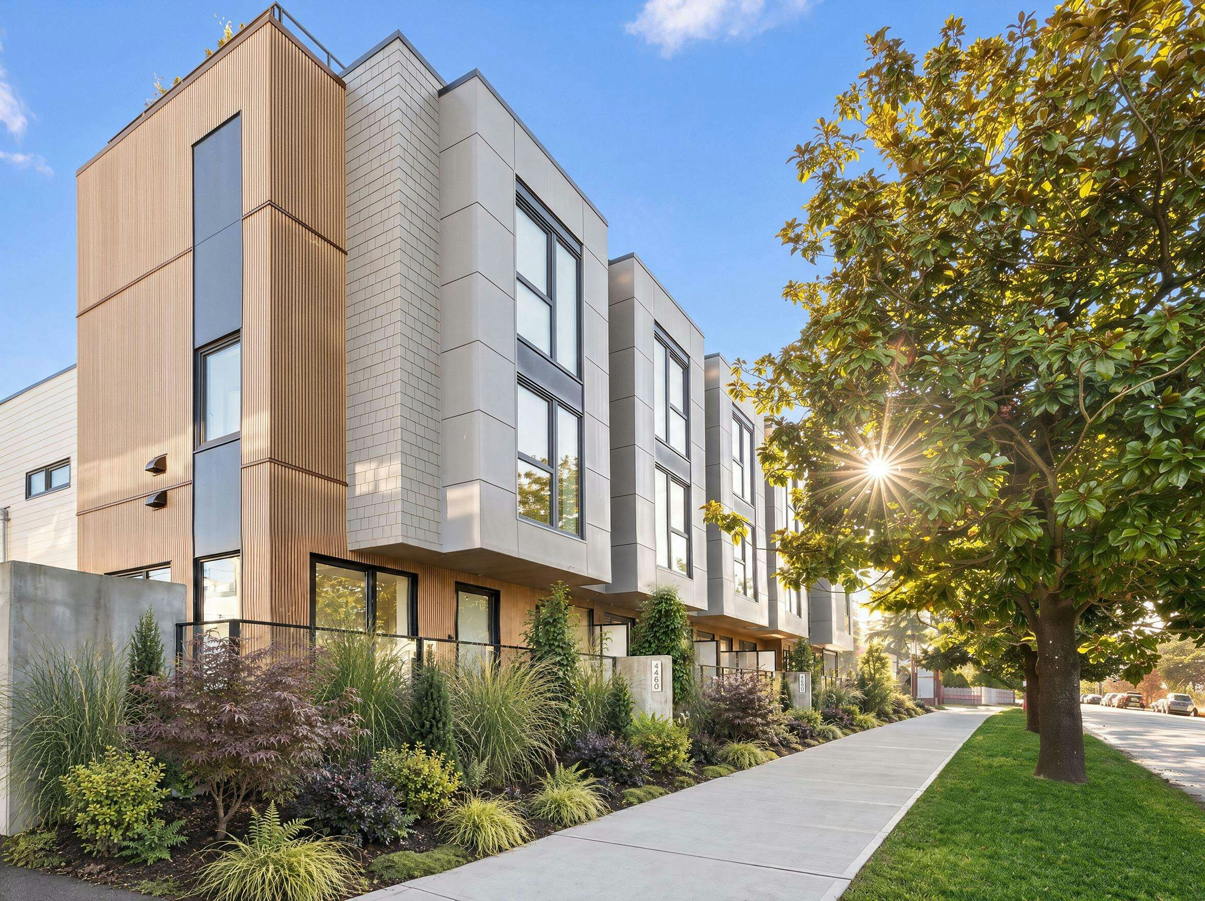 4460 Ash Street, Vancouver, BC, V5Z 2H8