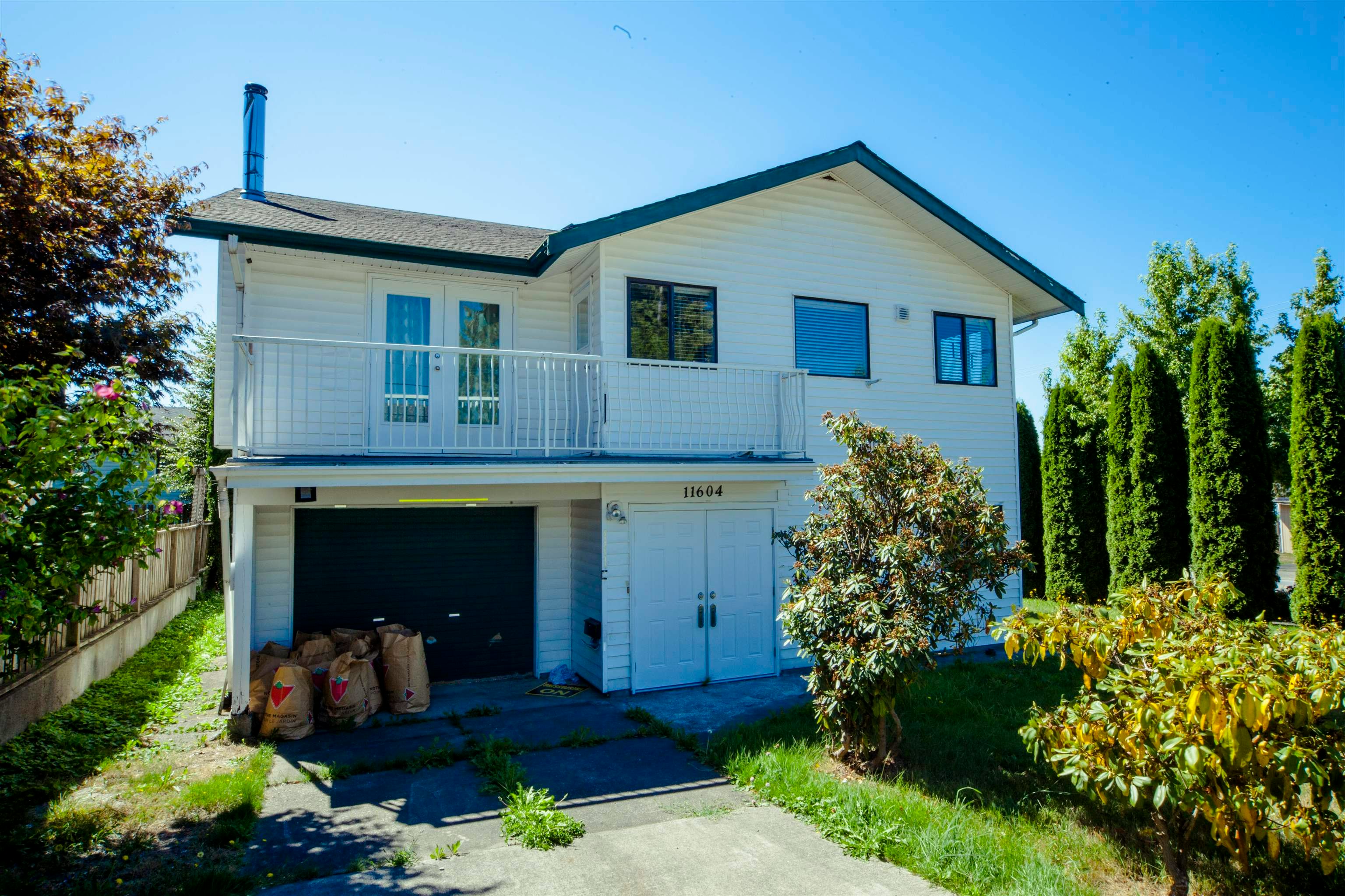 11604 75a Avenue, Delta, BC, V4C 1J4