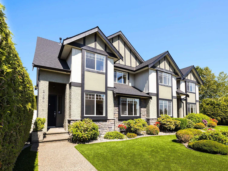 A/B-2484 Nile Gate, Port Coquitlam, BC, V3B 8B3 - 2