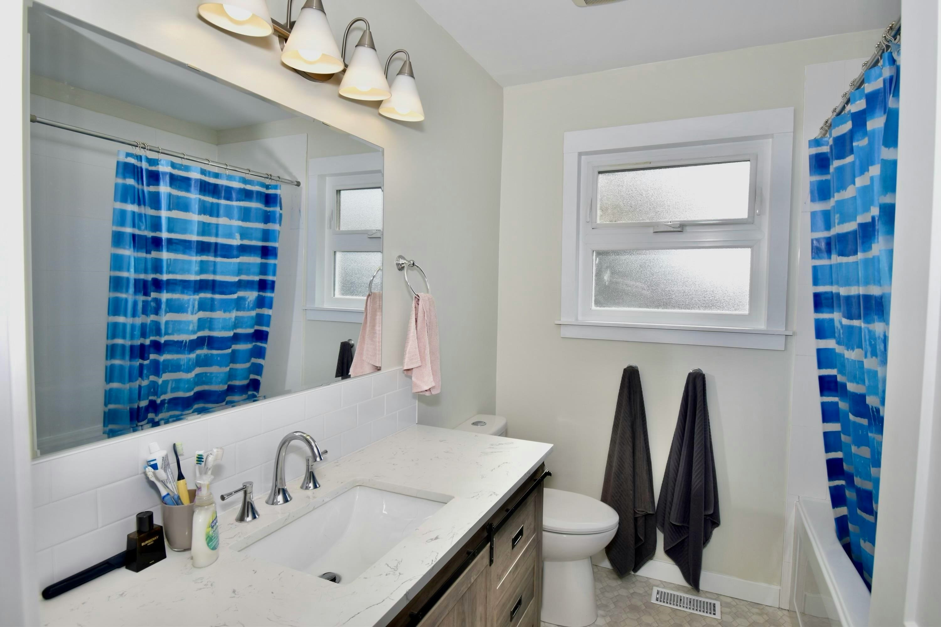 1822 Hall Road, Sechelt, BC, V7Z 0A9 - 27