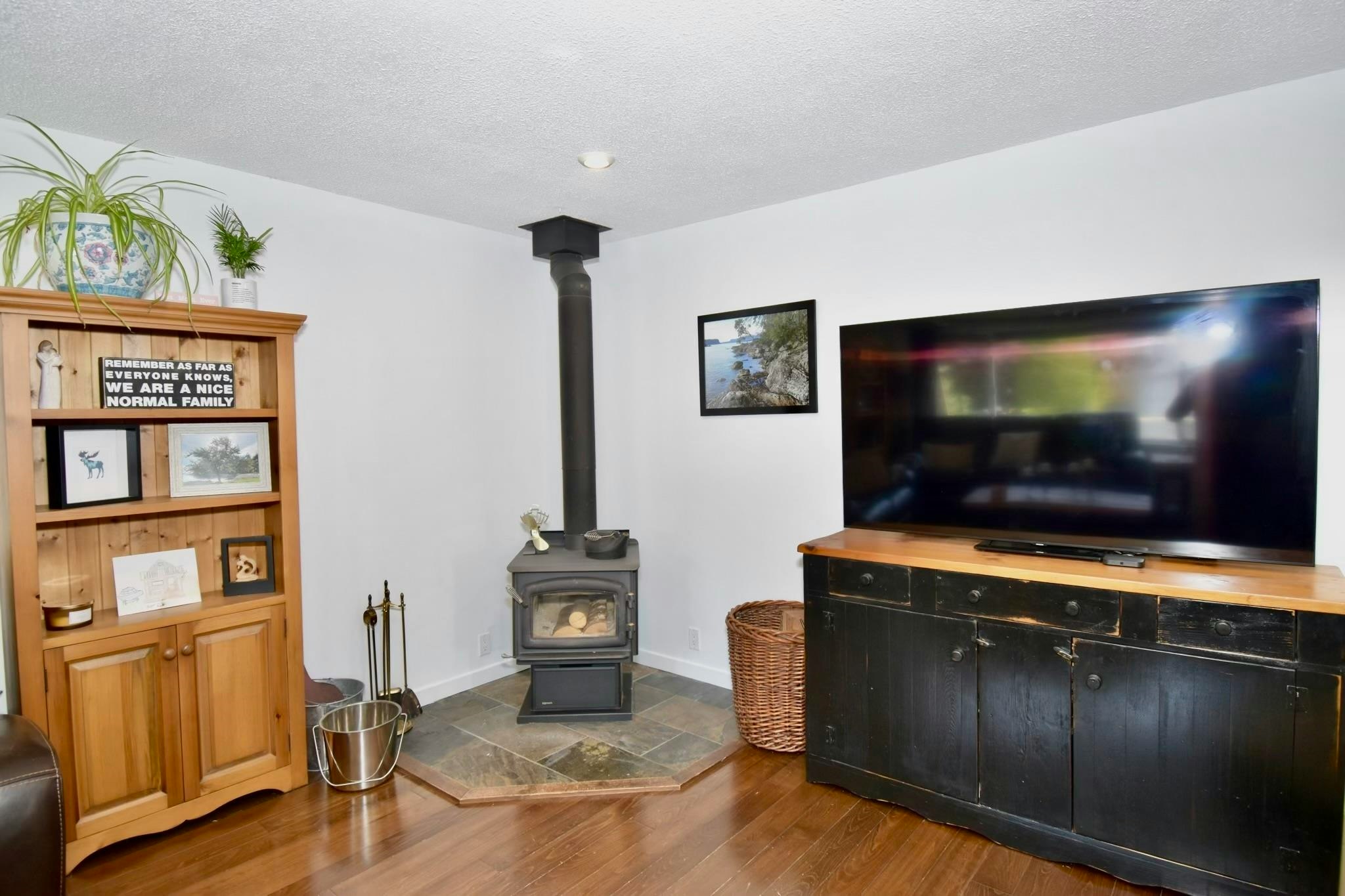 1822 Hall Road, Sechelt, BC, V7Z 0A9 - 17