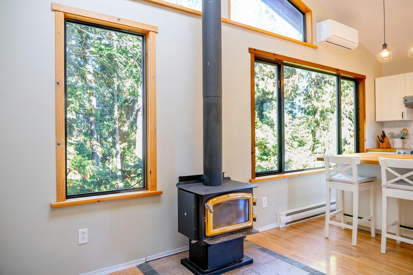 4318 Port Washington Road, Pender Island, BC, V0N 2M1 - 7
