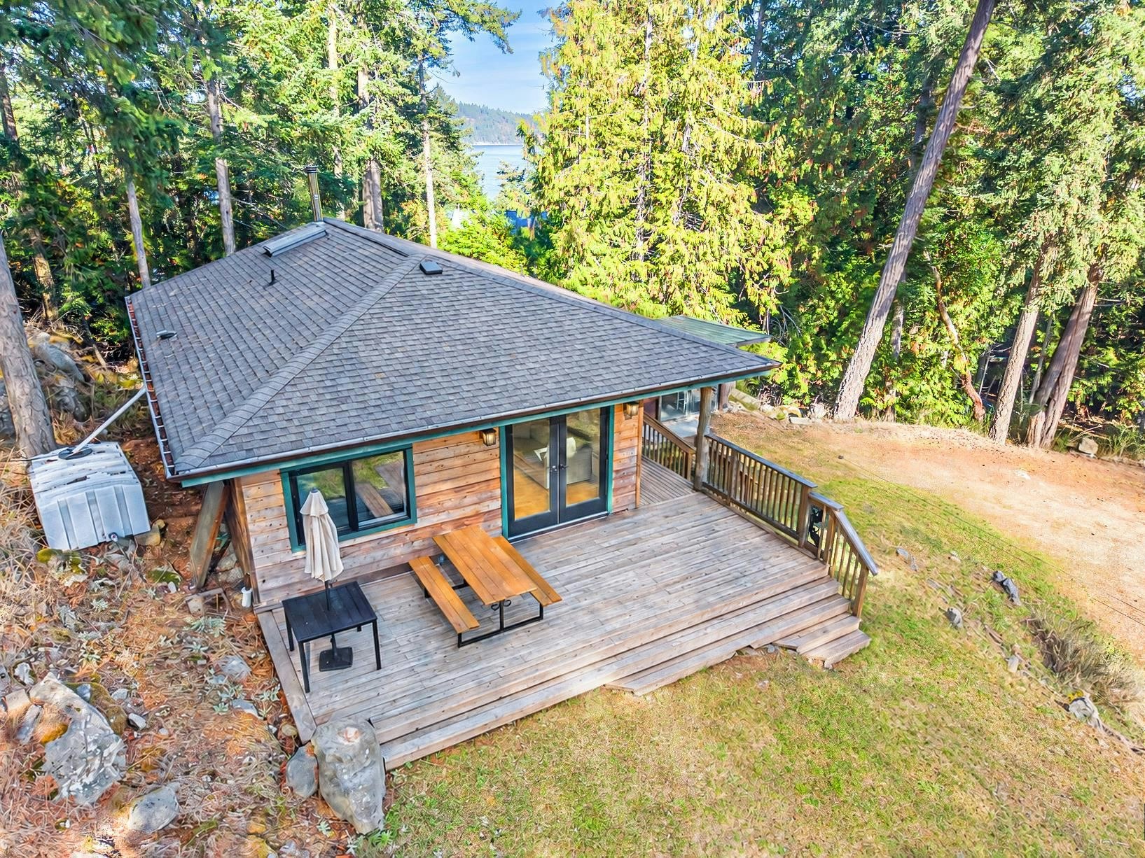 4318 Port Washington Road, Pender Island, BC, V0N 2M1 - 2