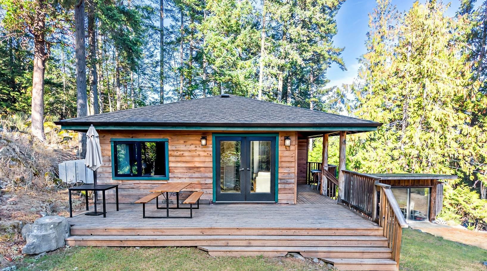 4318 Port Washington Road, Pender Island, BC, V0N 2M1
