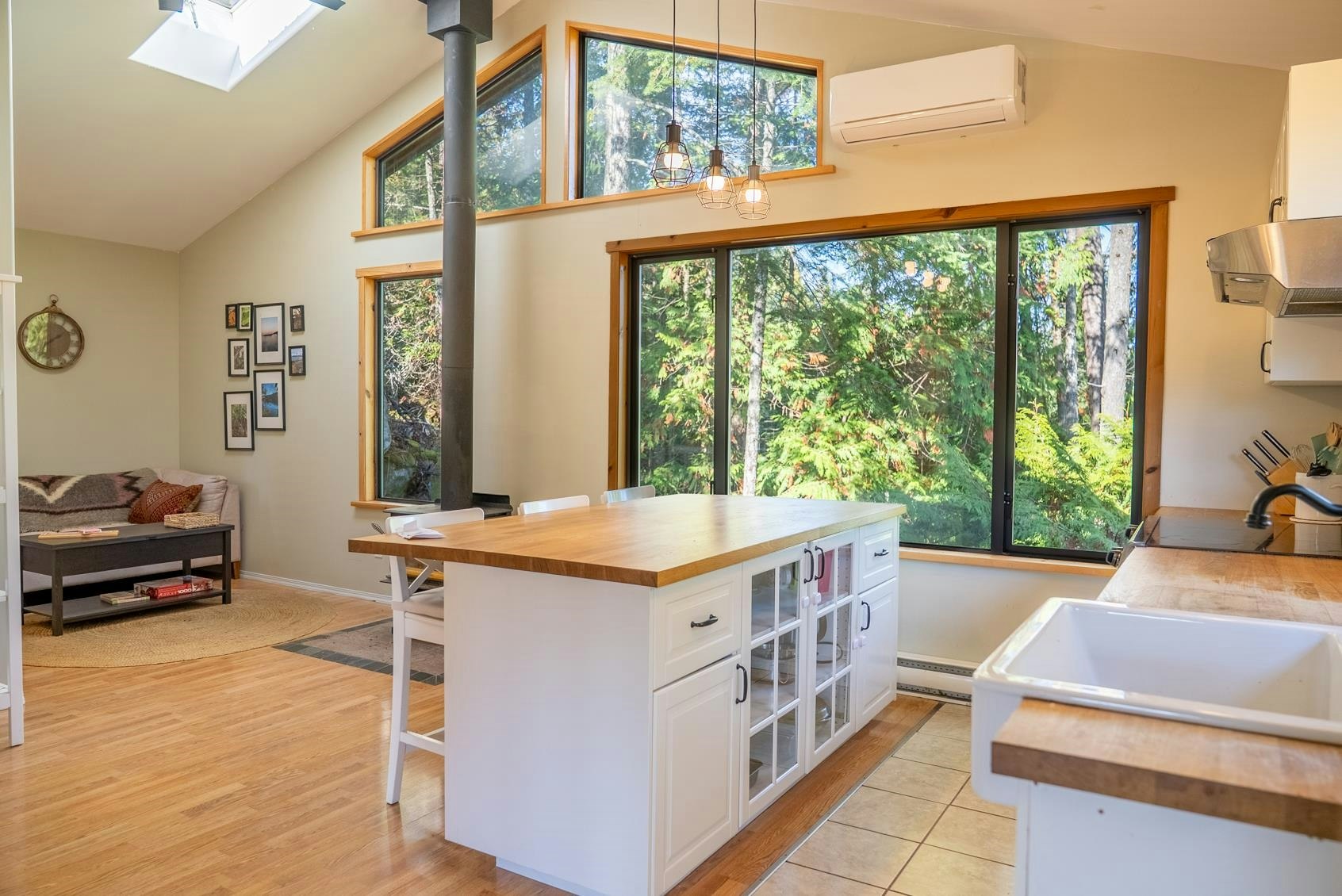 4318 Port Washington Road - 3