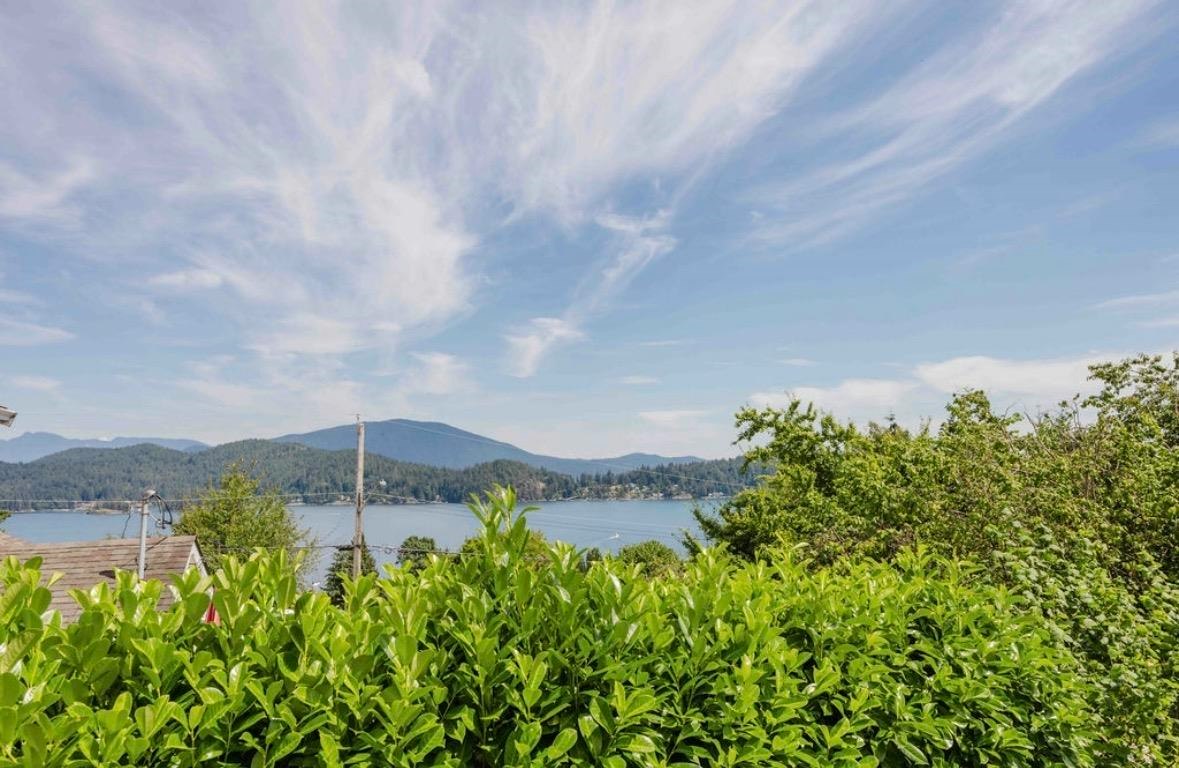 679 Corlett Road, Gibsons, BC, V0N 1V9