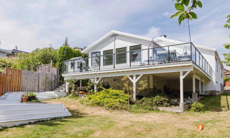 679 Corlett Road