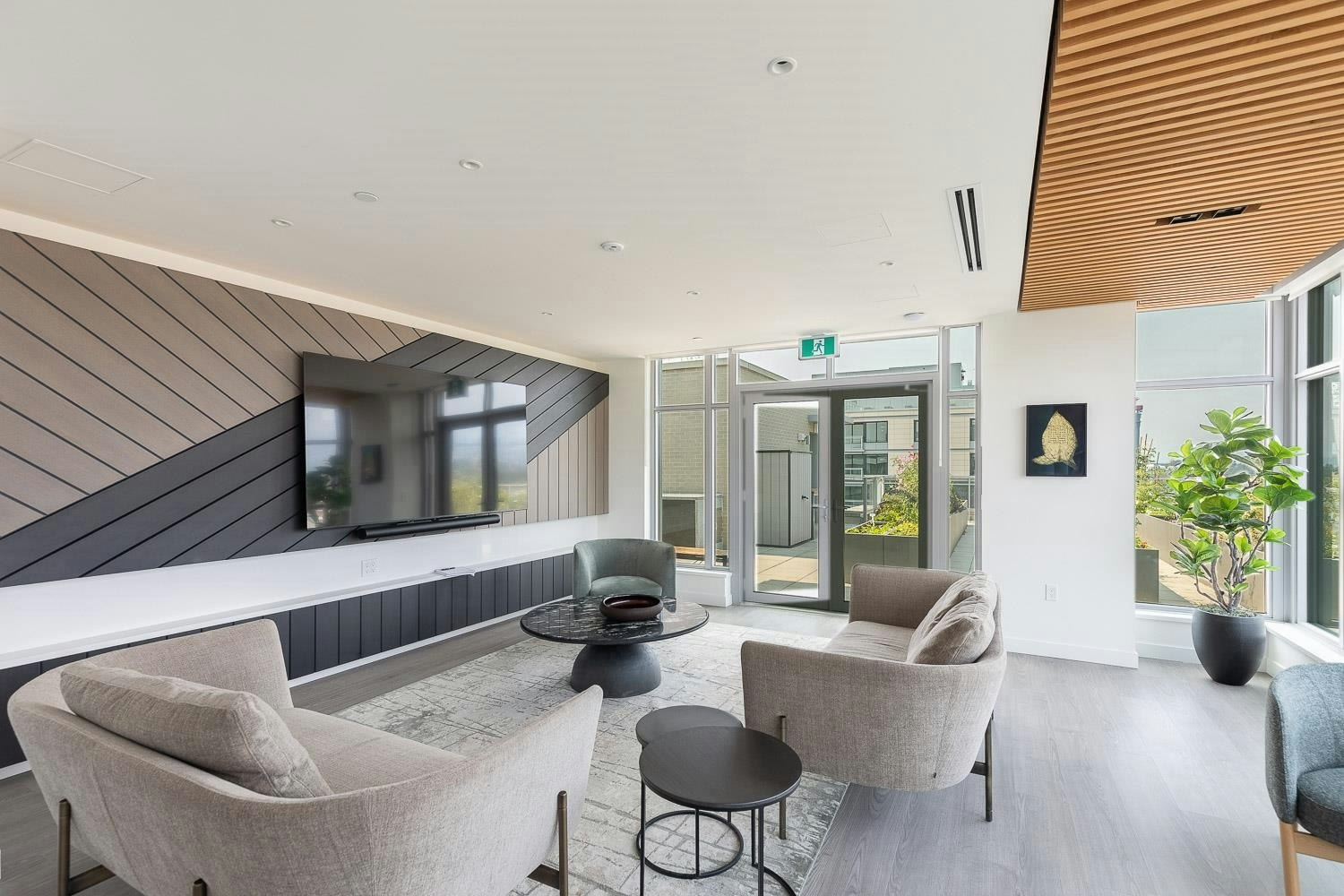 107-755 Harbourside Drive, North Vancouver, BC, V7P 0G1 - 24