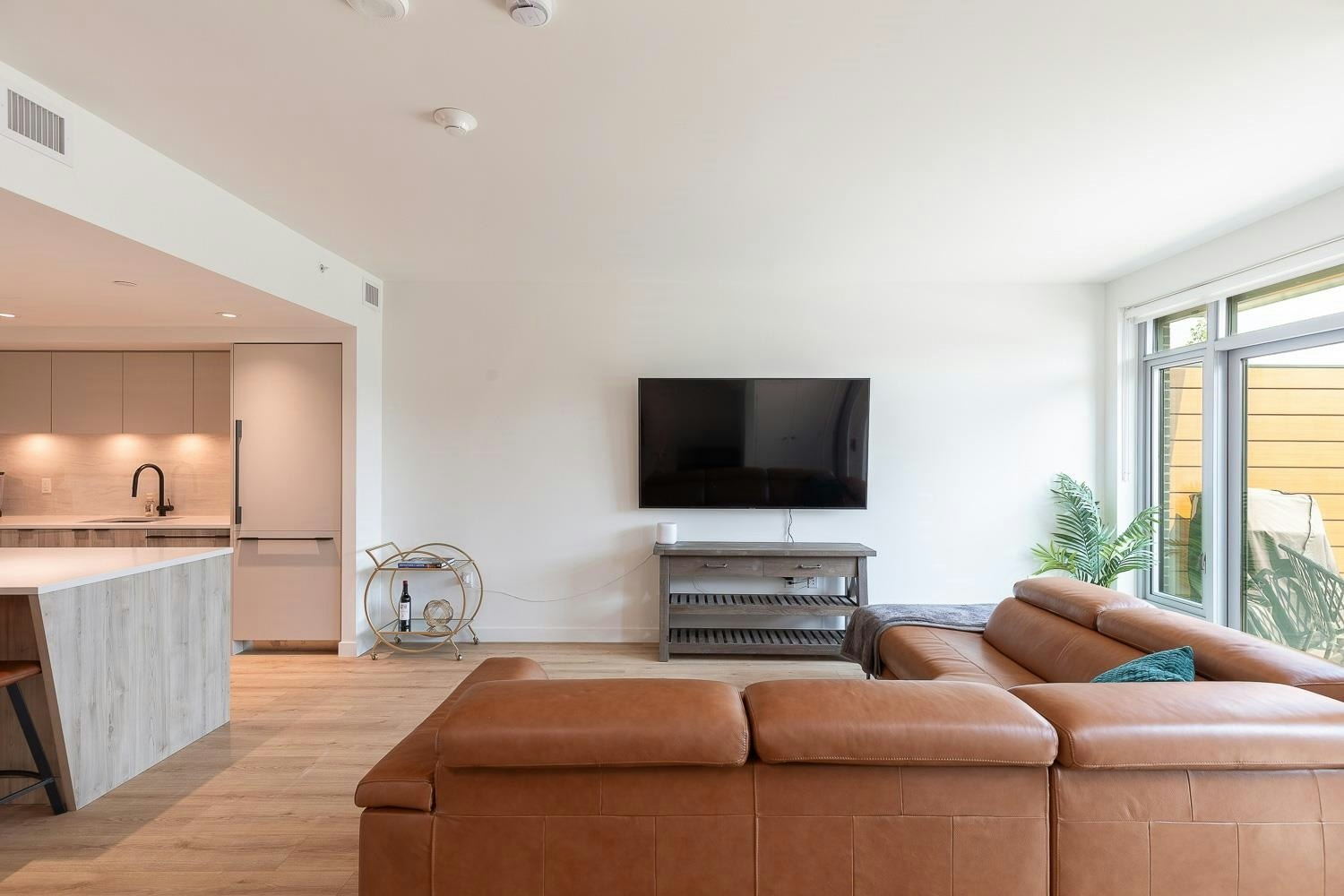 107-755 Harbourside Drive, North Vancouver, BC, V7P 0G1 - 5
