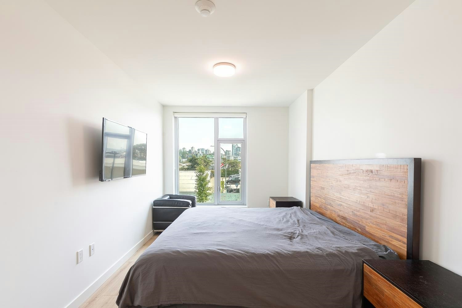 107-755 Harbourside Drive, North Vancouver, BC, V7P 0G1 - 16