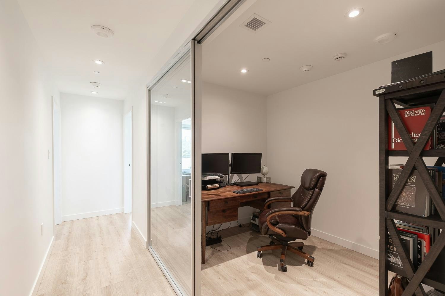 107-755 Harbourside Drive, North Vancouver, BC, V7P 0G1 - 13
