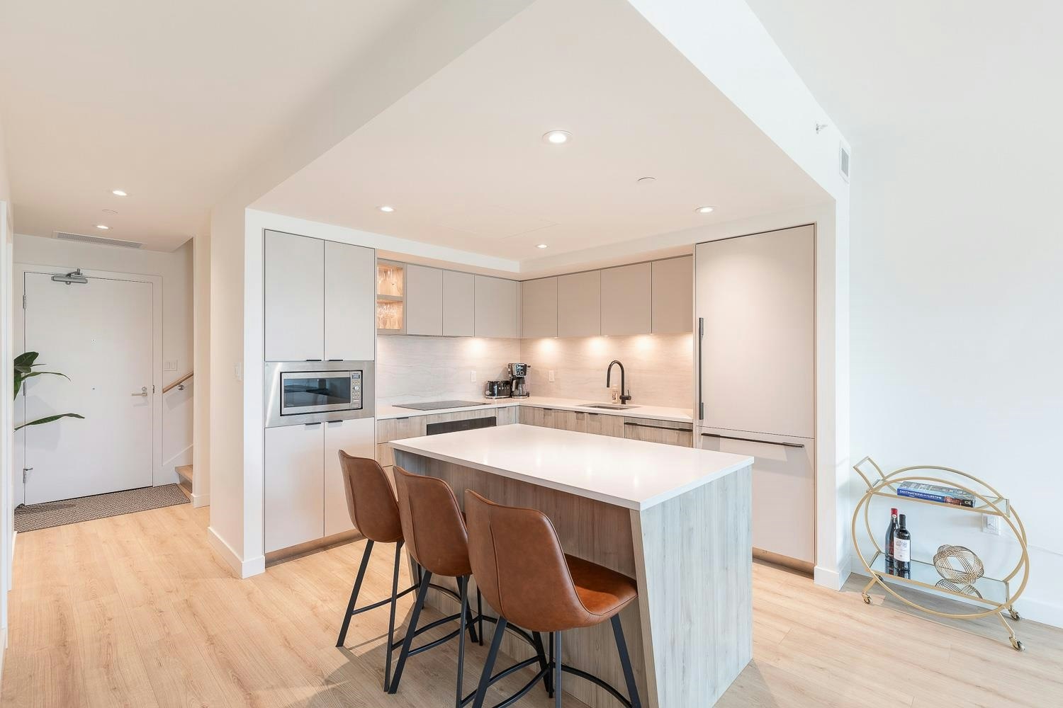 107-755 Harbourside Drive, North Vancouver, BC, V7P 0G1 - 7