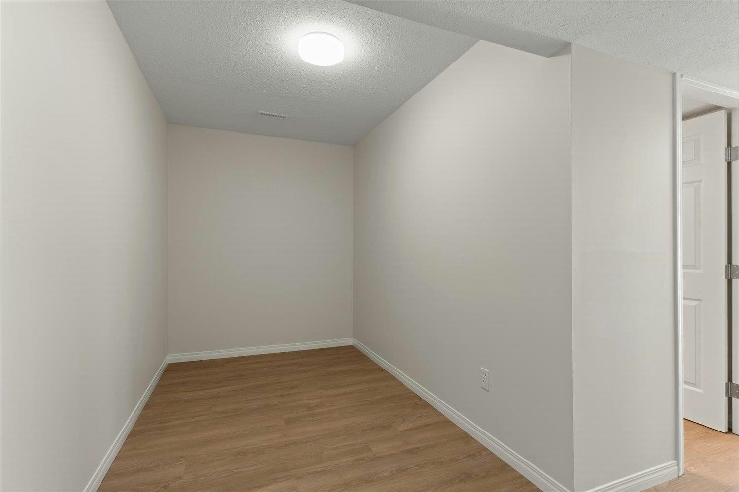 B-45220 South Sumas Road, Chilliwack, BC, V2R 1W9 - 24