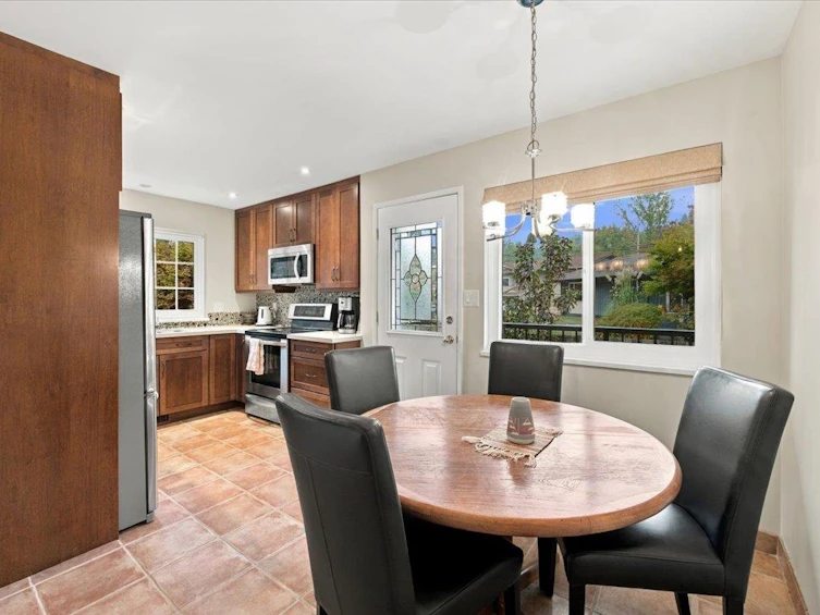 768 Browning Place, North Vancouver, BC, V7H 1W9 - 12