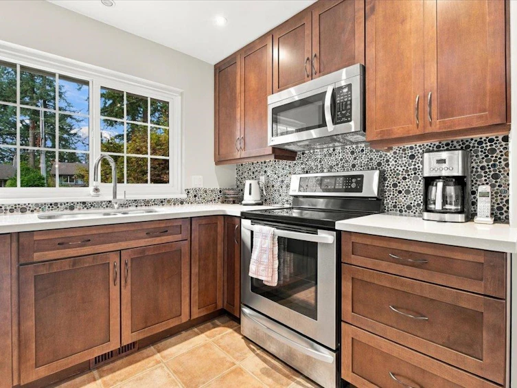 768 Browning Place, North Vancouver, BC, V7H 1W9 - 11