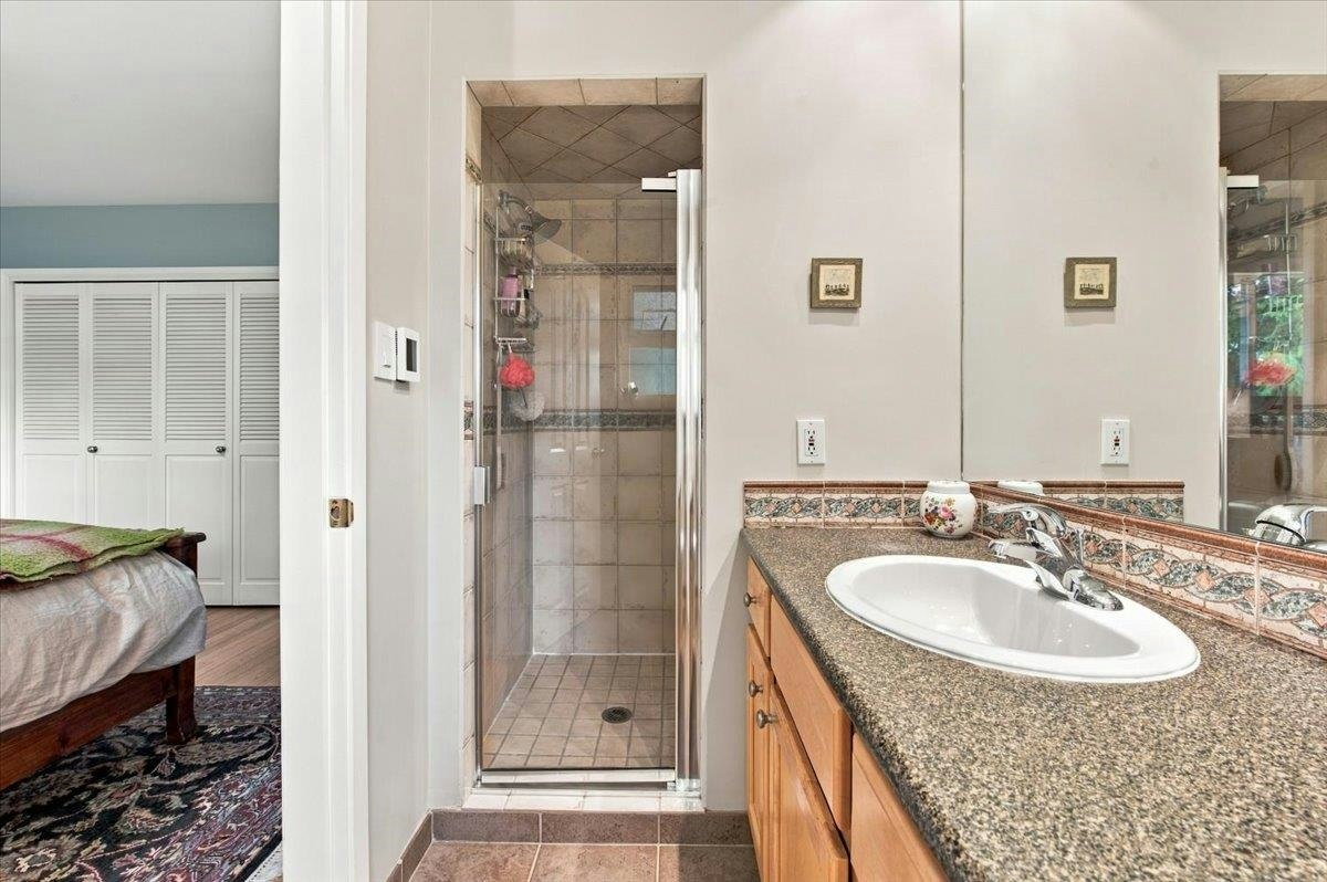 768 Browning Place, North Vancouver, BC, V7H 1W9 - 16