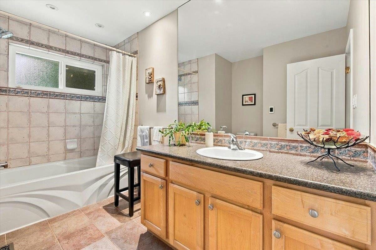 768 Browning Place, North Vancouver, BC, V7H 1W9 - 20