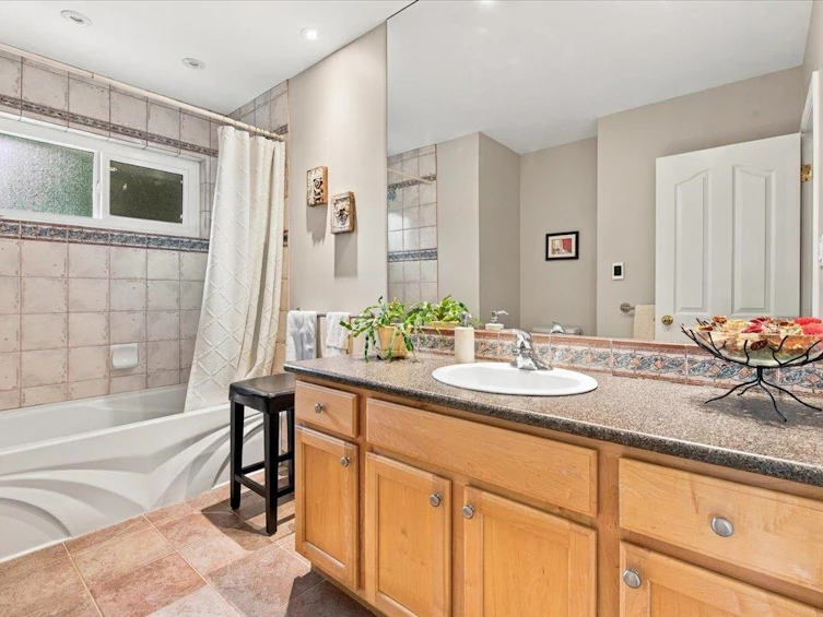 768 Browning Place, North Vancouver, BC, V7H 1W9 - 20