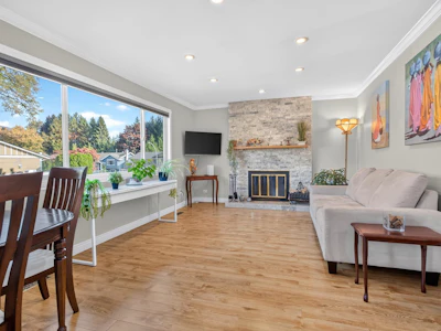 920 Raymond Avenue - 5