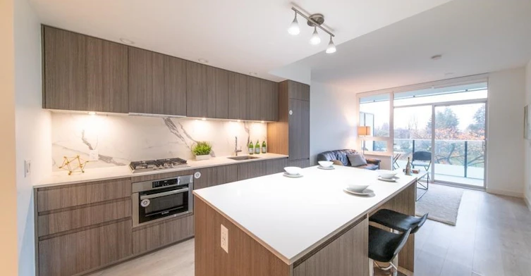 6463 Silver Avenue, Burnaby, BC, V5H 0K4 - 2