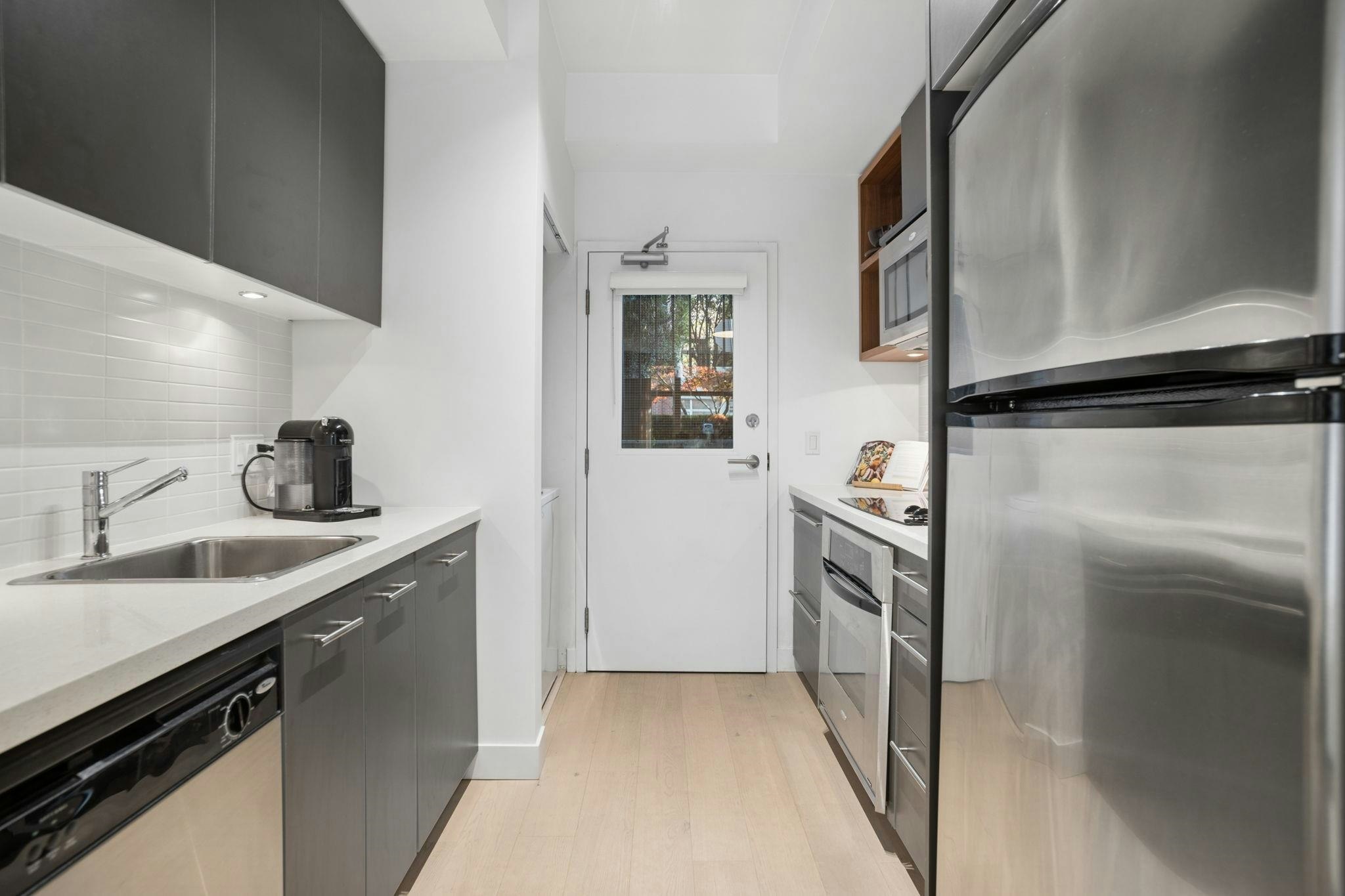2818 Watson Street, Vancouver, BC, V5T 3H3 - 10